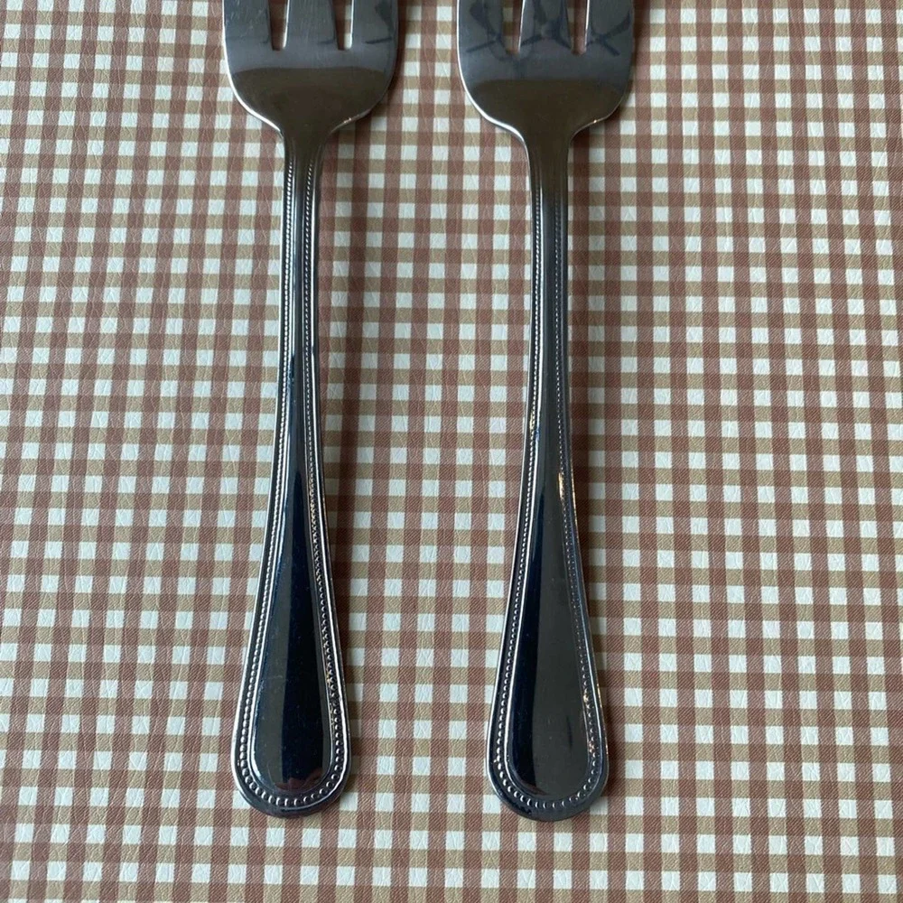 2 GIBSON 18/0 STAINLESS Silverware Steak/ Meat Serving‎ Fork